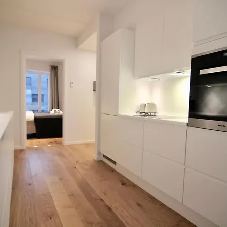 Apartment Fantastic 2-bed Wbalcony In North Habour *
